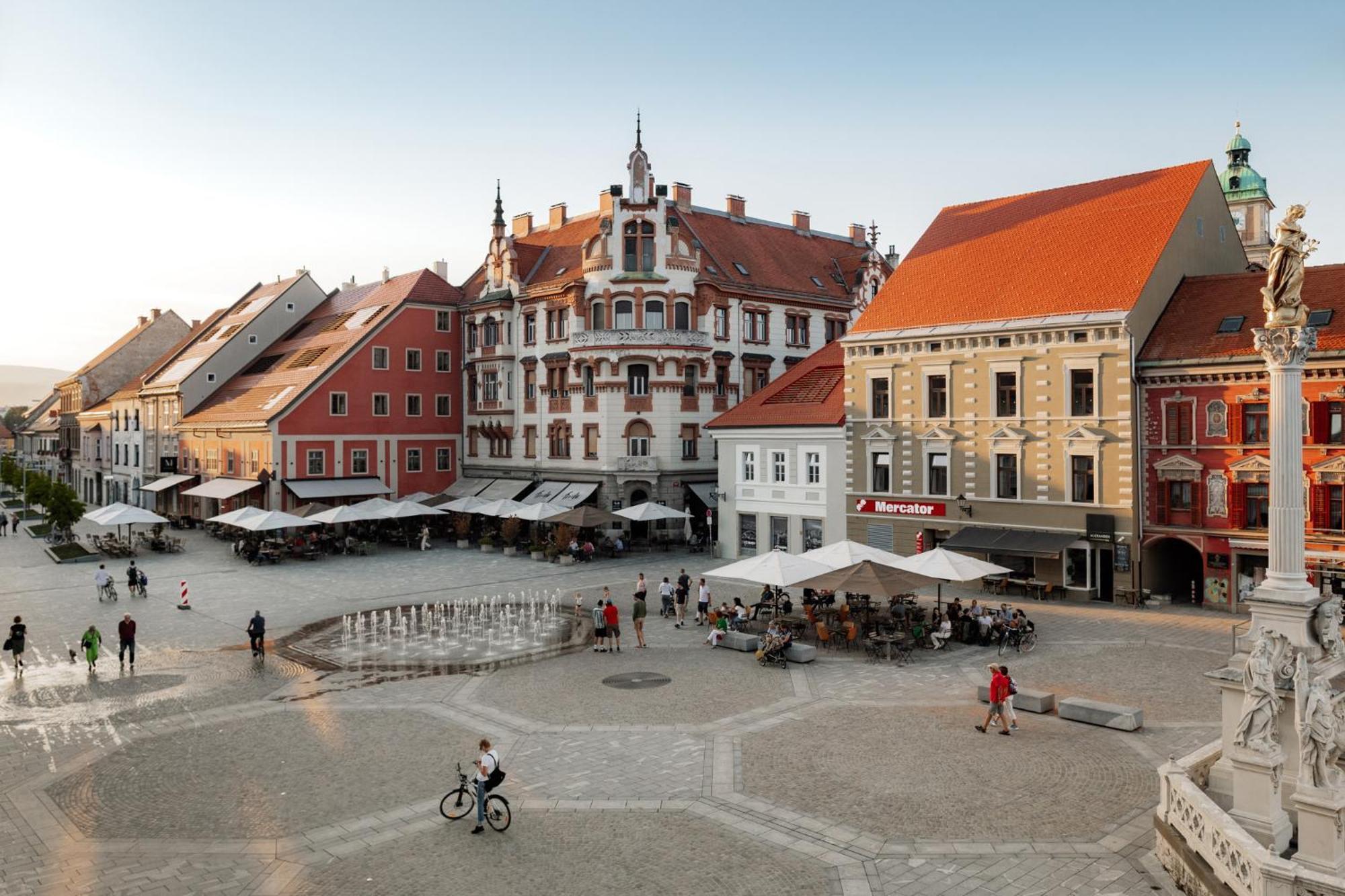 Main Square Apartments & Rooms Maribor Ngoại thất bức ảnh